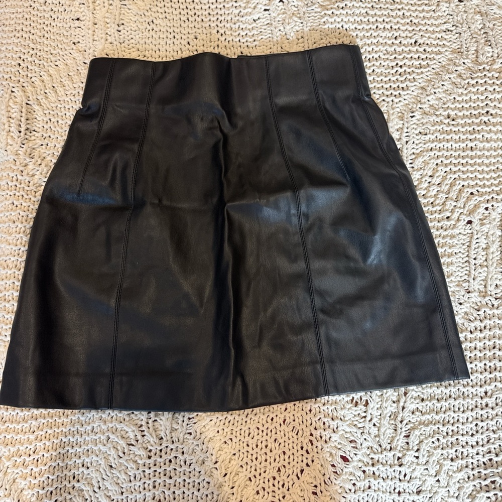 Zara Black Pencil Mini Skirt for Work